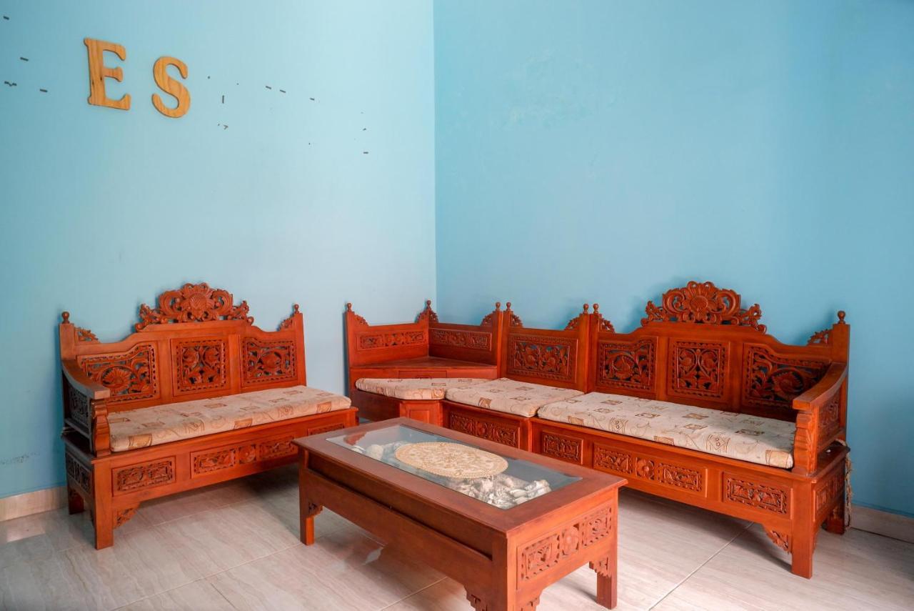 מלון Kejayan Reddoorz Syariah Near Monumen Jogja Kembali מראה חיצוני תמונה