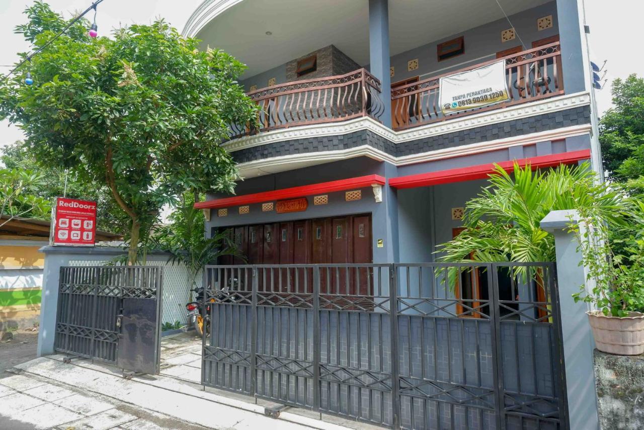 מלון Kejayan Reddoorz Syariah Near Monumen Jogja Kembali מראה חיצוני תמונה